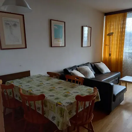 Apartmán Panoramis In *